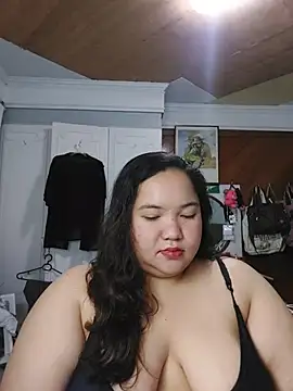 Snapshot of LianaCruzado chatting on June 23, 3:43 pm LianaCruzado online show from June 23, 3:43 pm