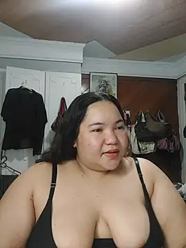 Snapshot of LianaCruzado chatting on June 29, 2:50 pm LianaCruzado online show from June 29, 2:50 pm