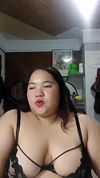Snapshot of LianaCruzado chatting on July 30, 1:43 pm LianaCruzado online show from July 30, 1:43 pm
