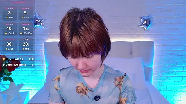 Snapshot of Aria_Vox chatting on June 27, 11:37 am Aria Vox online show from June 27, 11:37 am