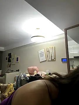 Snapshot of anna_yngs chatting on October 12, 12:59 pm anna yngs online show from October 12, 12:59 pm