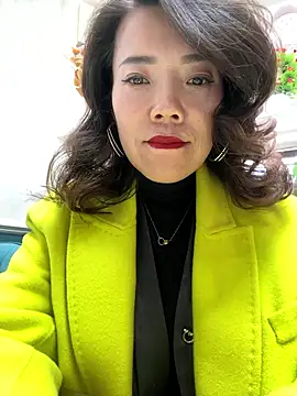 Snapshot of anna_yngs chatting on November 10, 7:29 am anna yngs online show from November 10, 7:29 am