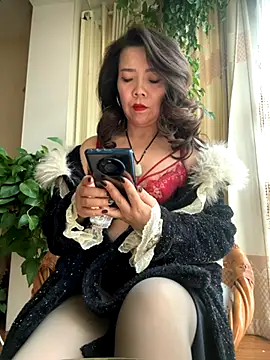 Snapshot of anna_yngs chatting on November 14, 8:57 am anna yngs online show from November 14, 8:57 am