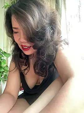 Snapshot of anna_yngs chatting on June 20, 3:31 am anna yngs online show from June 20, 3:31 am