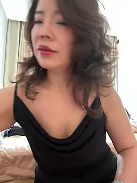 Snapshot of anna_yngs chatting on July 16, 3:23 am anna yngs online show from July 16, 3:23 am