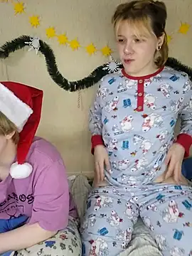 Snapshot of xrixsyx_and_ricky chatting on December 20, 4:03 pm xrixsyx and ricky online show from December 20, 4:03 pm