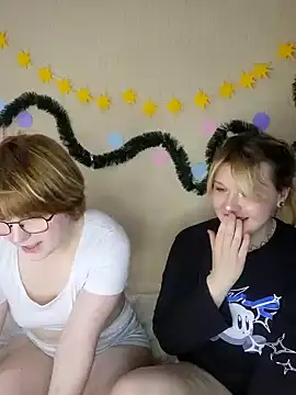 Snapshot of xrixsyx_and_ricky chatting on February 2, 5:11 pm xrixsyx and ricky online show from February 2, 5:11 pm