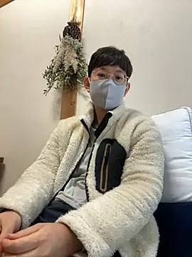 tom19899q online show from November 21, 9:57 pm