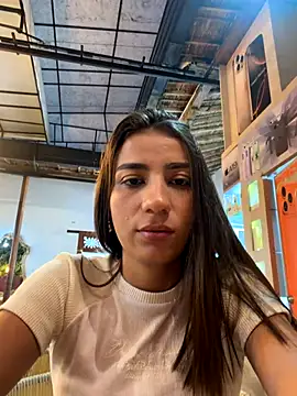 -juicy  online show from November 12, 10:41 pm