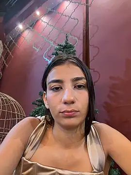 -juicy  online show from November 27, 10:34 pm