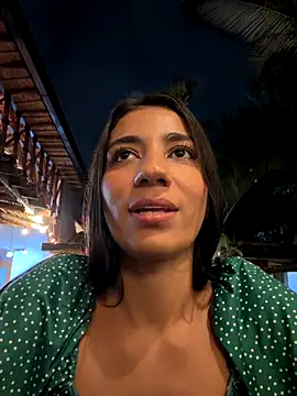 -juicy  online show from December 1, 11:32 pm