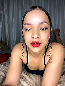 Yasmin777  online show from November 8, 11:03 pm