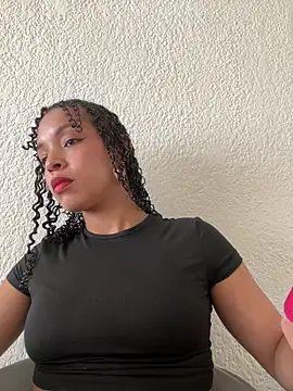 Yasmin777  online show from March 12, 5:52 pm