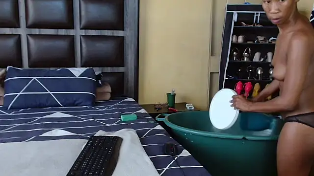 SweetSlender01 online show from November 27, 9:55 am