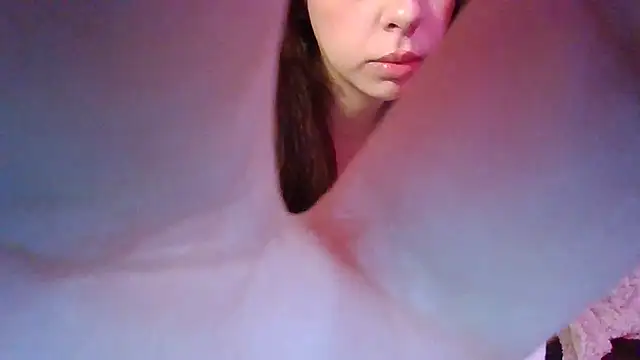 Snapshot of arianababyxo chatting on October 17, 10:07 am arianababyxo online show from October 17, 10:07 am