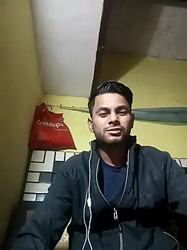 Snapshot of urdreamman chatting on November 24, 3:28 am urdreamman online show from November 24, 3:28 am