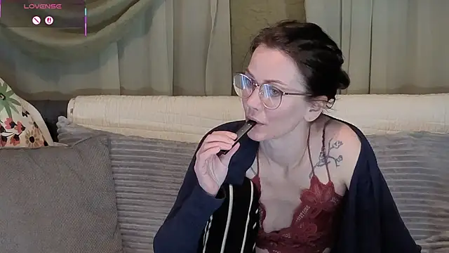 kohlbird online show from February 7, 4:05 am