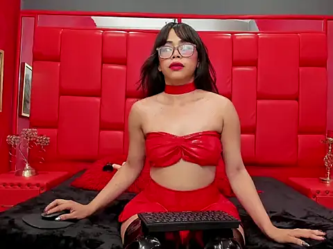 CarlaLordes online show from October 14, 7:14 pm