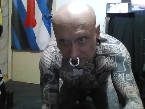 Snapshot of object857 chatting on October 11, 5:55 pm object857 online show from October 11, 5:55 pm