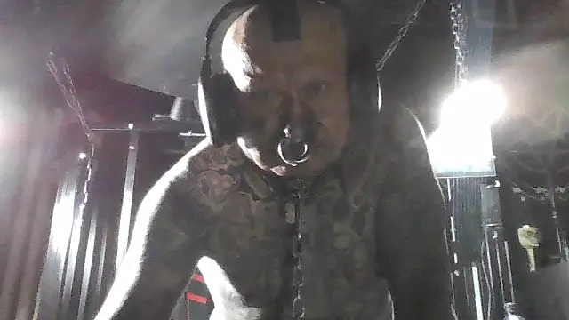 Snapshot of object857 chatting on February 27, 1:38 am object857 online show from February 27, 1:38 am