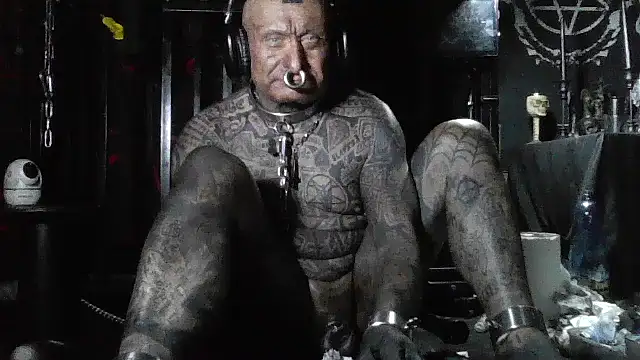 object857 online show from March 29, 3:01 pm