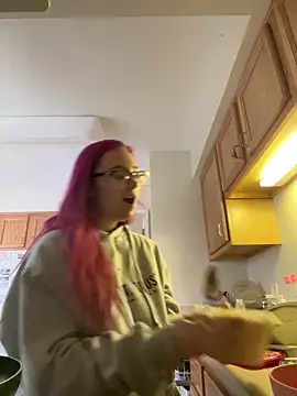 MommaBigTits24 online show from March 30, 8:10 pm