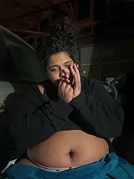 Snapshot of 1n0nlythroat chatting on January 19, 11:25 am 1n0nlythroat online show from January 19, 11:25 am