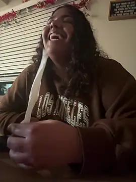 Snapshot of 1n0nlythroat chatting on February 15, 12:58 pm 1n0nlythroat online show from February 15, 12:58 pm