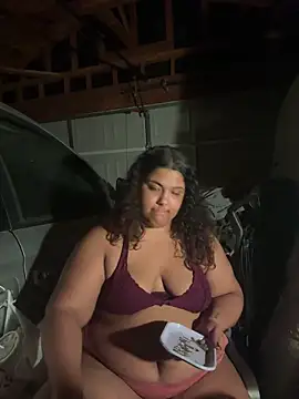 Snapshot of 1n0nlythroat chatting on March 2, 3:20 am 1n0nlythroat online show from March 2, 3:20 am