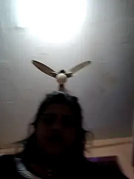 Snapshot of USER-MAYA chatting on October 19, 3:18 am USER-MAYA online show from October 19, 3:18 am