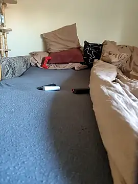 Snapshot of Zpgzzz77777 chatting on February 28, 8:15 am Zpgzzz77777 online show from February 28, 8:15 am