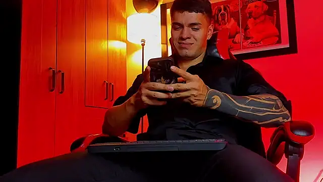 ALPHA DOMINUS  online show from November 26, 4:02 am