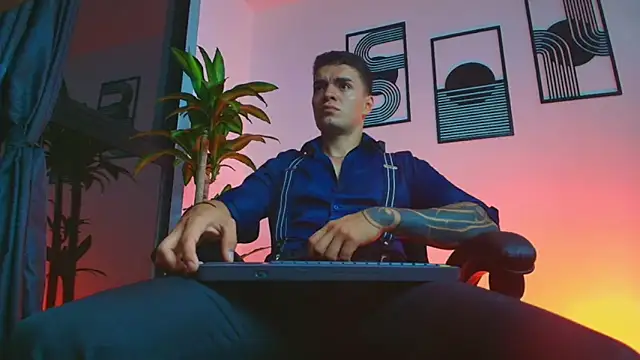 ALPHA DOMINUS  online show from March 26, 6:41 am