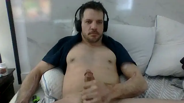 Snapshot of cloudsnfun chatting on March 24, 5:40 pm cloudsnfun online show from March 24, 5:40 pm