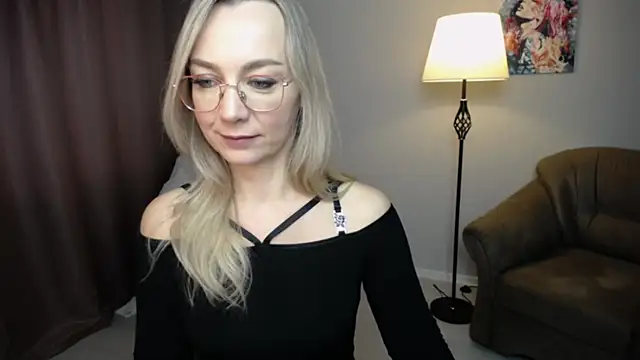 Ava Elior online show from October 16, 12:39 pm