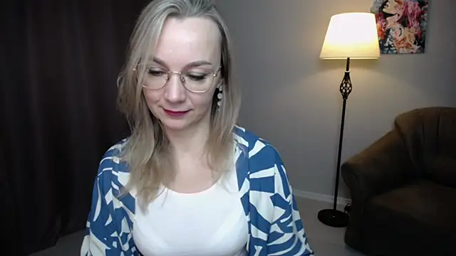 Ava Elior online show from December 5, 6:11 am