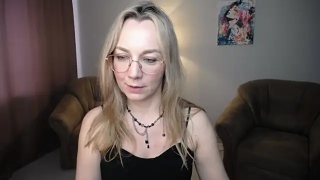 Snapshot of Ava_Elior chatting on June 21, 11:46 am Ava Elior online show from June 21, 11:46 am