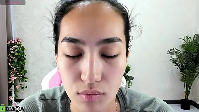 Snapshot of FlirtyAura chatting on October 7, 3:47 am FlirtyAura online show from October 7, 3:47 am