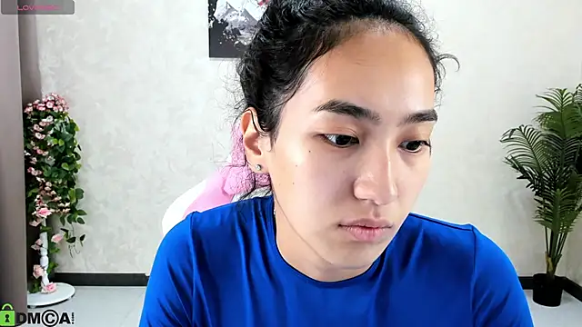 Snapshot of FlirtyAura chatting on October 12, 1:48 am FlirtyAura online show from October 12, 1:48 am