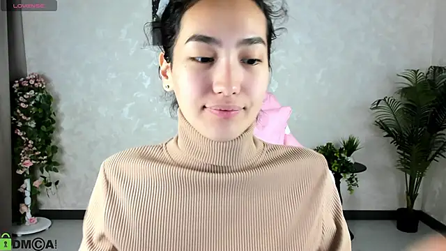 Snapshot of FlirtyAura chatting on October 15, 3:06 am FlirtyAura online show from October 15, 3:06 am