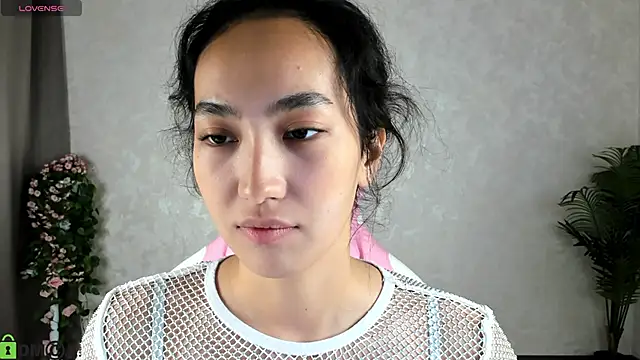 Snapshot of FlirtyAura chatting on November 2, 7:55 am FlirtyAura online show from November 2, 7:55 am