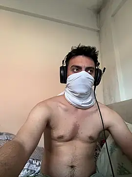 Snapshot of milfshakeow chatting on May 10, 10:53 am milfshakeow online show from May 10, 10:53 am