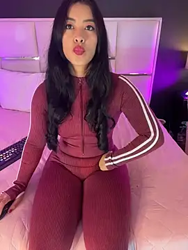 BellaFernandez   online show from February 16, 12:34 pm