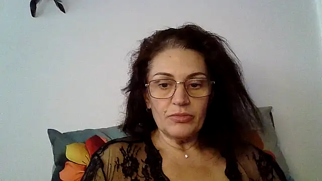 RubyyRosee online show from October 8, 1:31 pm