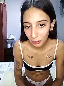 M4tute online show from March 25, 9:10 pm