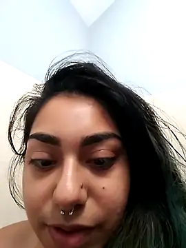 Lovelyrainn online show from September 20, 3:35 pm