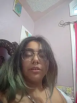 Lovelyrainn online show from October 27, 11:20 pm