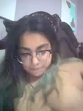 Lovelyrainn online show from November 18, 3:34 am