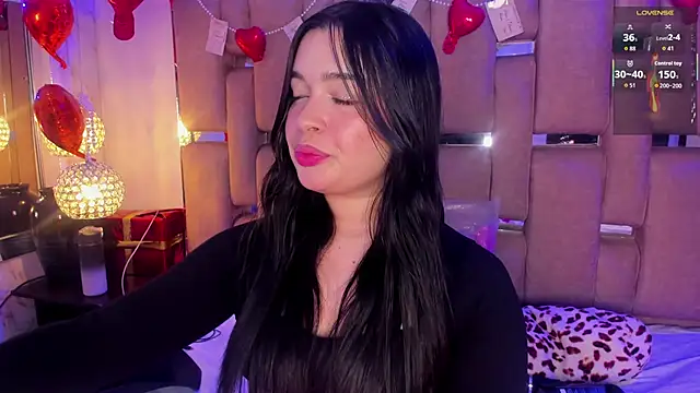 KateLee online show from February 19, 5:58 am