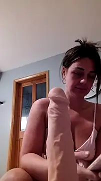 Snapshot of Sophrob96x chatting on February 22, 5:44 pm Sophrob96x online show from February 22, 5:44 pm